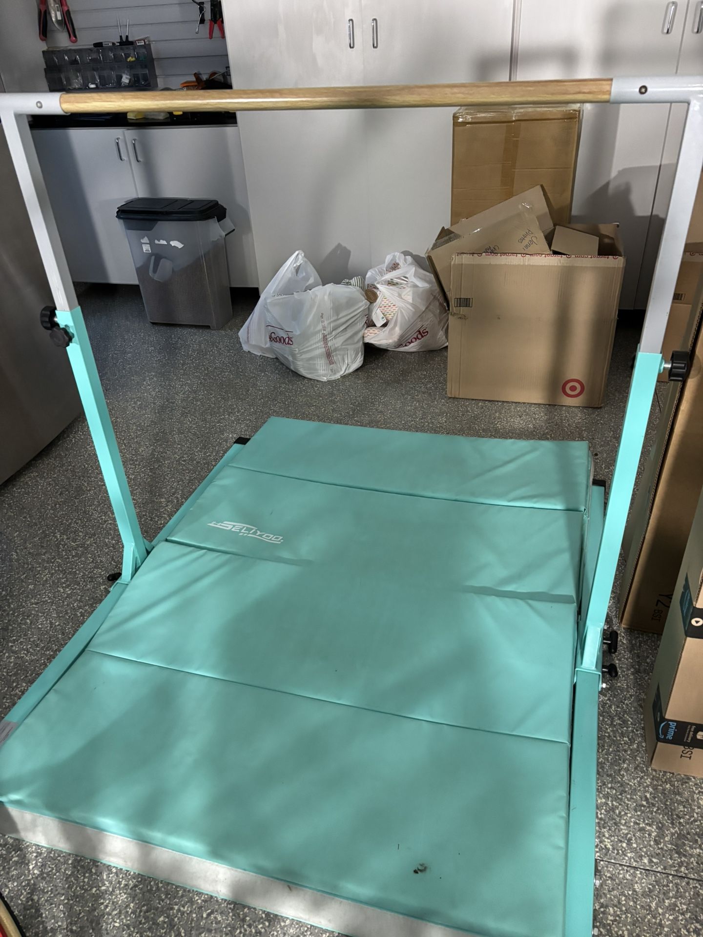 Adjustable girls gymnastics Bar