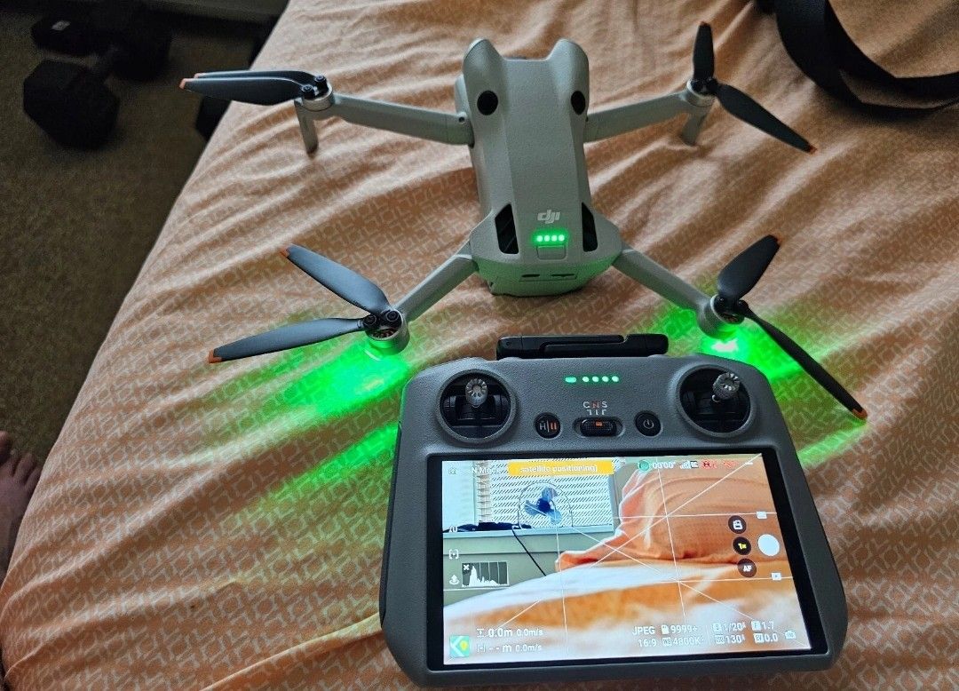 Dji Mini 4 Pro Fly More Combo in Excellent Condition