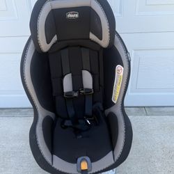 Chicco Convertible Car Seat 