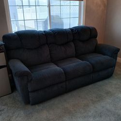 Recliner Couches 