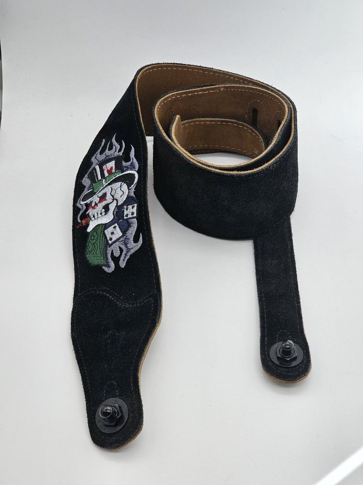 LEVY'S MS17E SUEDE GUITAR STRAP 2 1/2" TOP HAT SKULL DICE TATTOO PRINT - CCM01

￼


