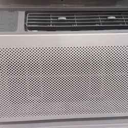 8000 BTU window A/C NEW