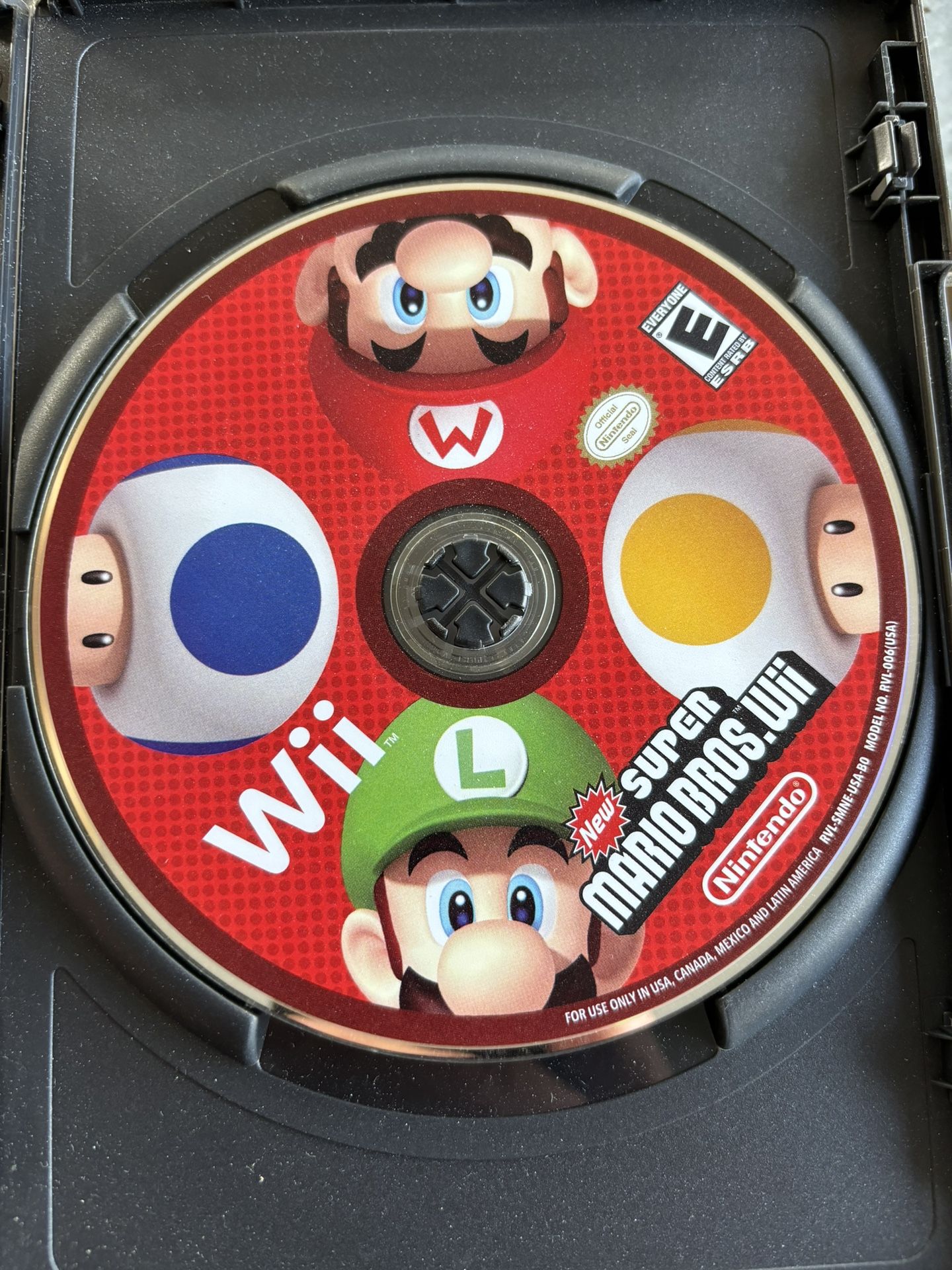 Nintendo Wii New Super Mario Bros. Disc Only Pre-Owned