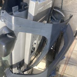 GMC Canyon Chevy Colorado Parts. 