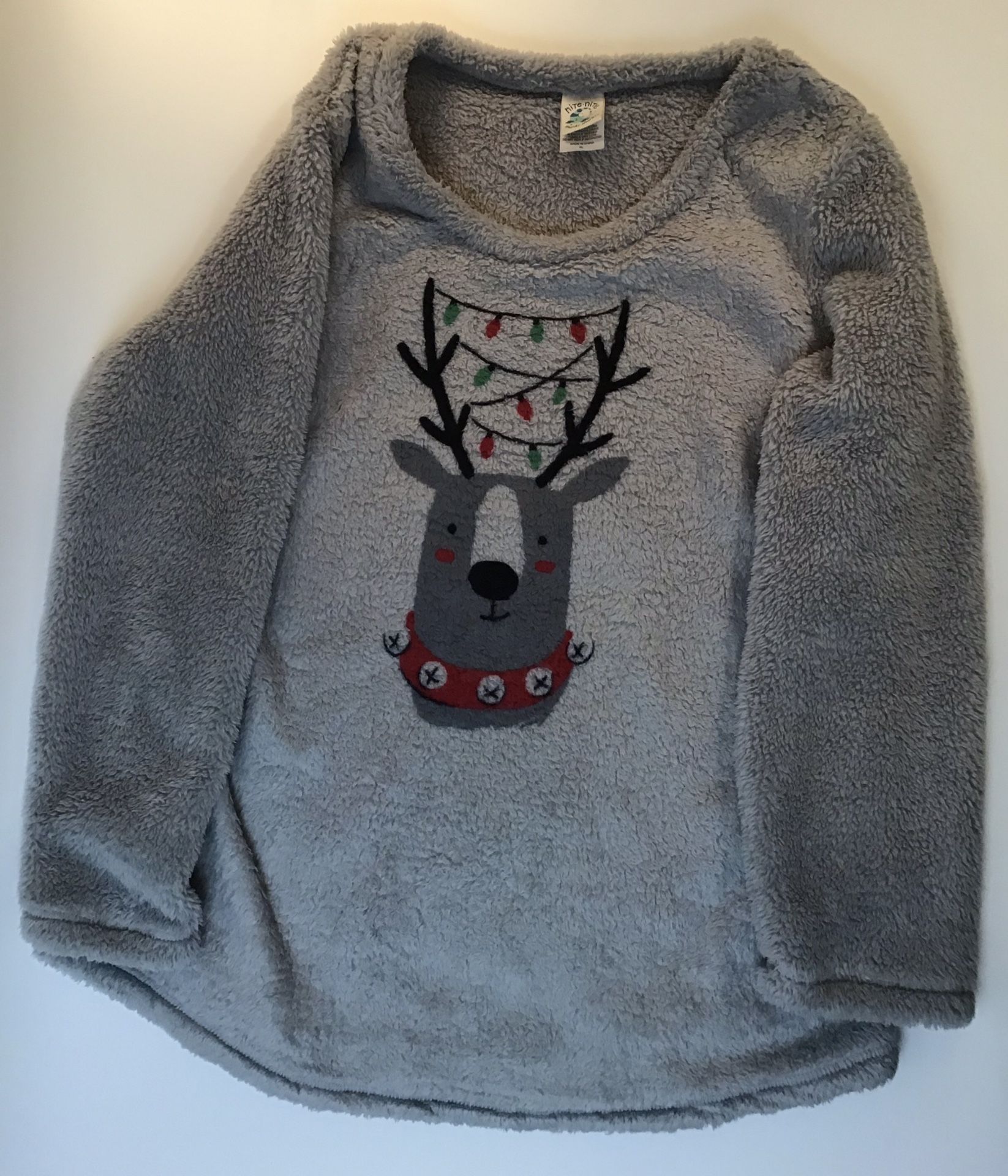 Fuzzy reindeer fleece size women’s XL