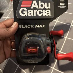 Abu Garcia Black Max Baitcaster