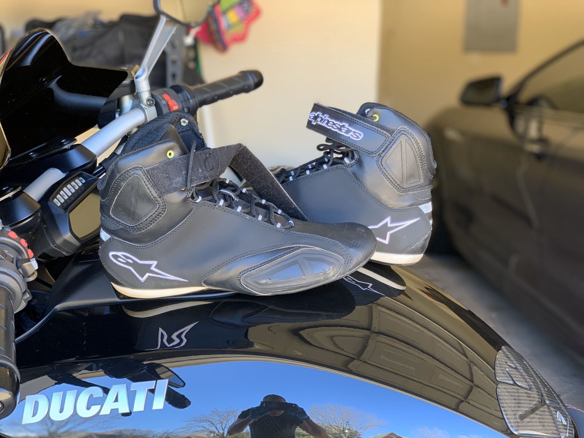 Alpinestars motorcycle shoes size 10