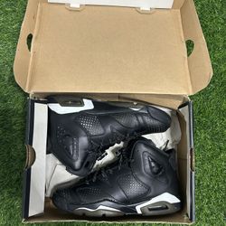 Size 4.5Y - Jordan 6 ‘Black Cat’ 