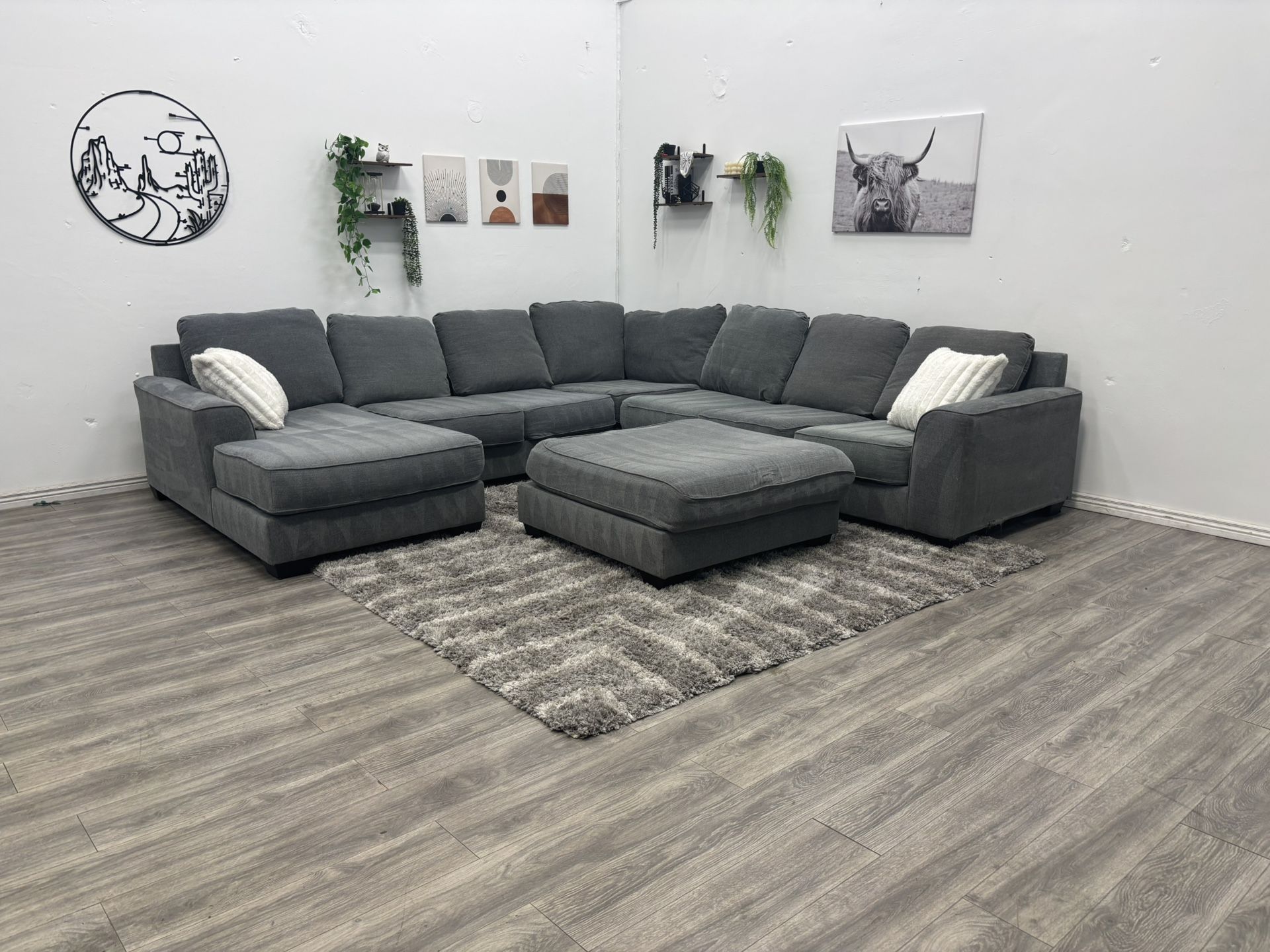 Sectional Couch - Free Delivery