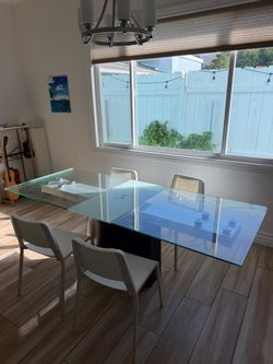 Modern Extendable Glass Dining Table