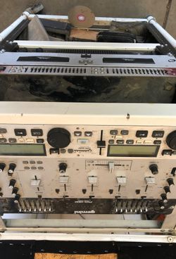 Dj setup with 4 speakers
