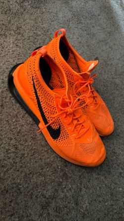Nike Air Max Flyknit Racer Total Orange Men’s Size 11.5
