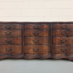 Vintage dresser