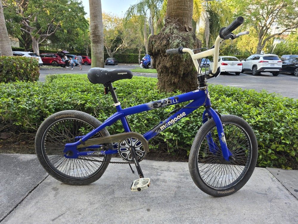 Mongoose  20'' BMX Freestyle Bike - Blue