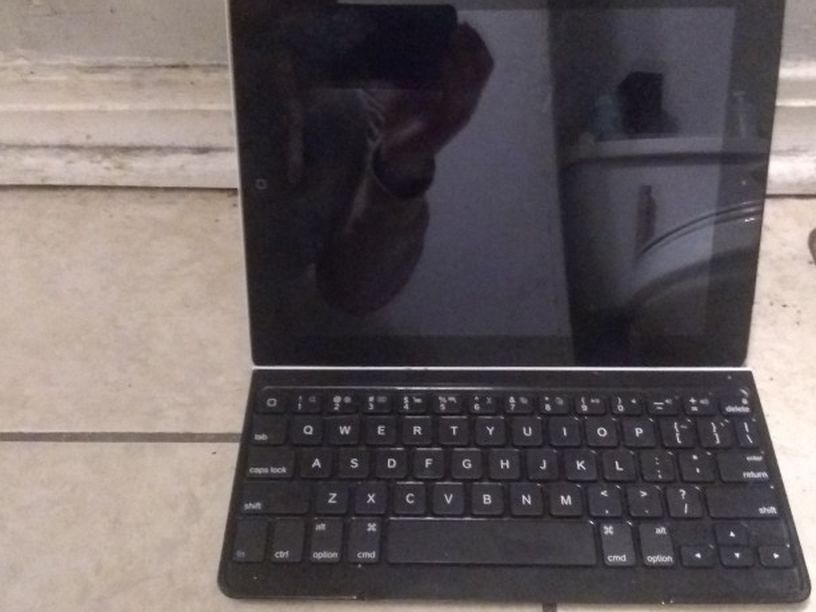 Ipad And Bluetooth Keyboard Ipad Is Locked