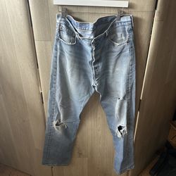 Vintage Levi’s 501 36x32 distressed 