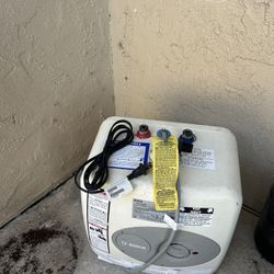 Portable hot water heater