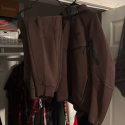 Nike tech fleece 