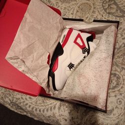 Jordan Red Cement 4s Size 9 BRAND NEW 