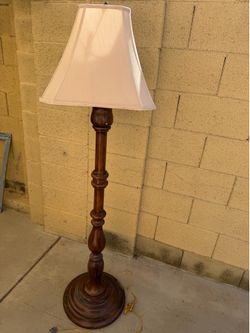 Two-light cedar wood floor lamp
