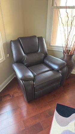 Leather Recliner Chair