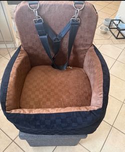 Dog booster seat