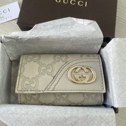 Authentic Gucci Guccissima Card/Key Case 