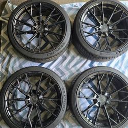 4 BMW   20" BRAND NEW STAGGERED RIMS & TIRES