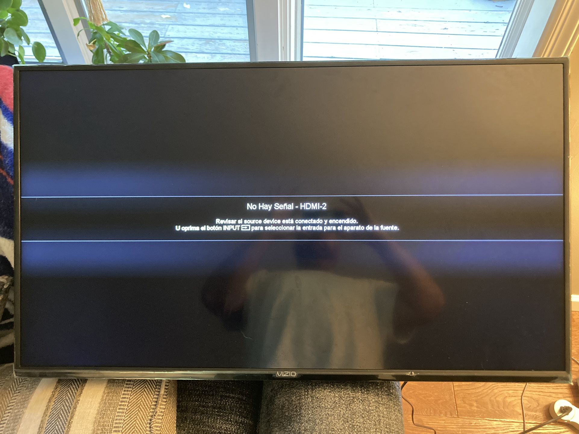 Vizio D40f-g9 40” LCD TV