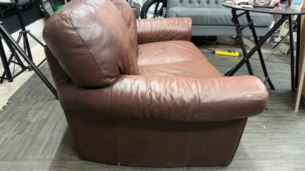 Loveseat Couch/Sofa