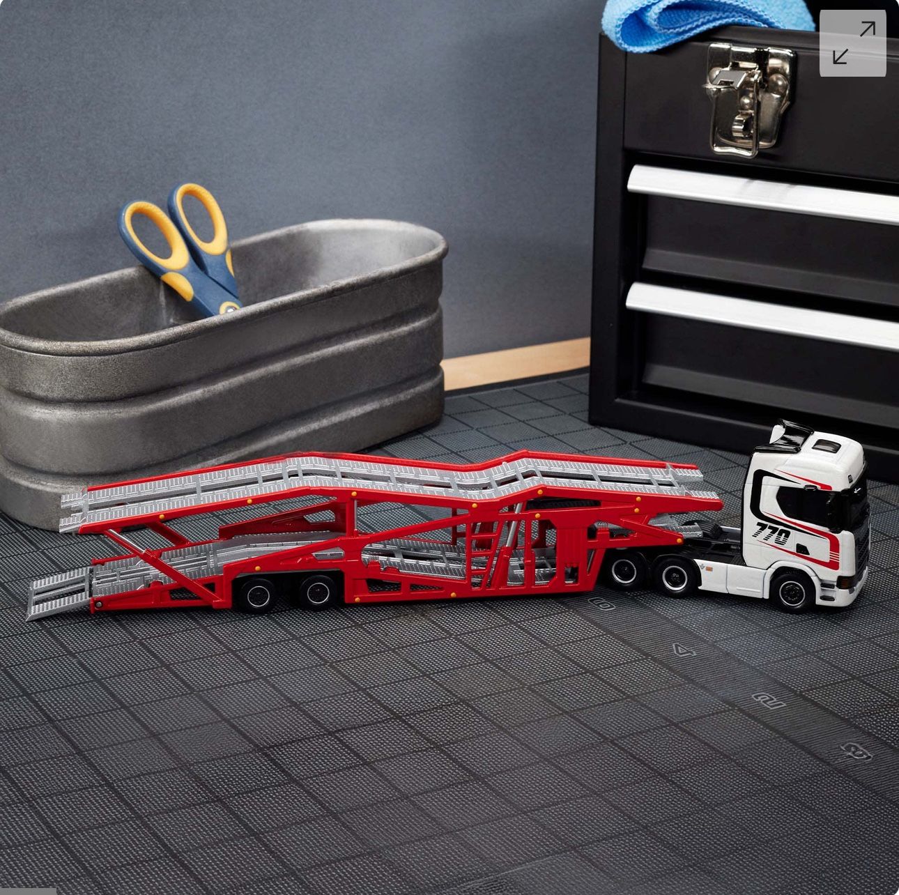 Hot Wheels Elite 64 Scania 770 S