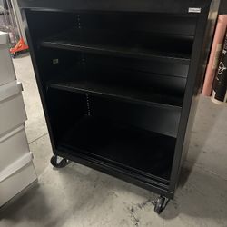 Metal Shelves On Wheels