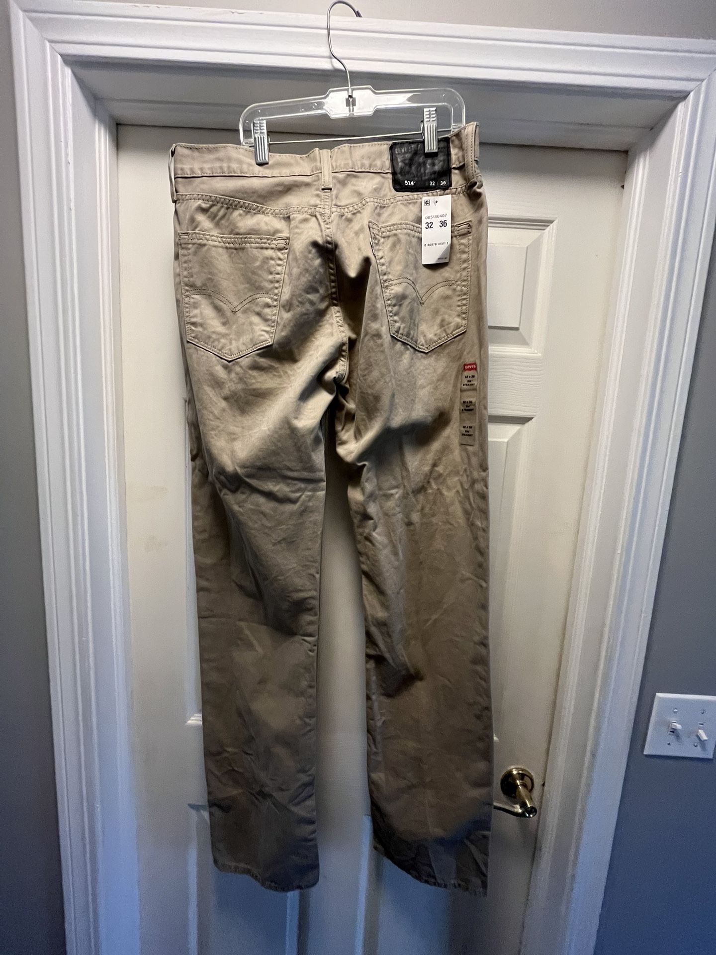 Men’s Tan Levi’s 514 Size 32 X 36