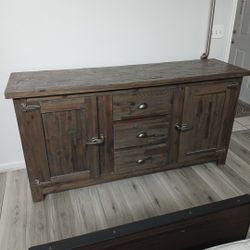 Dresser. Please Read Full Description Below. 