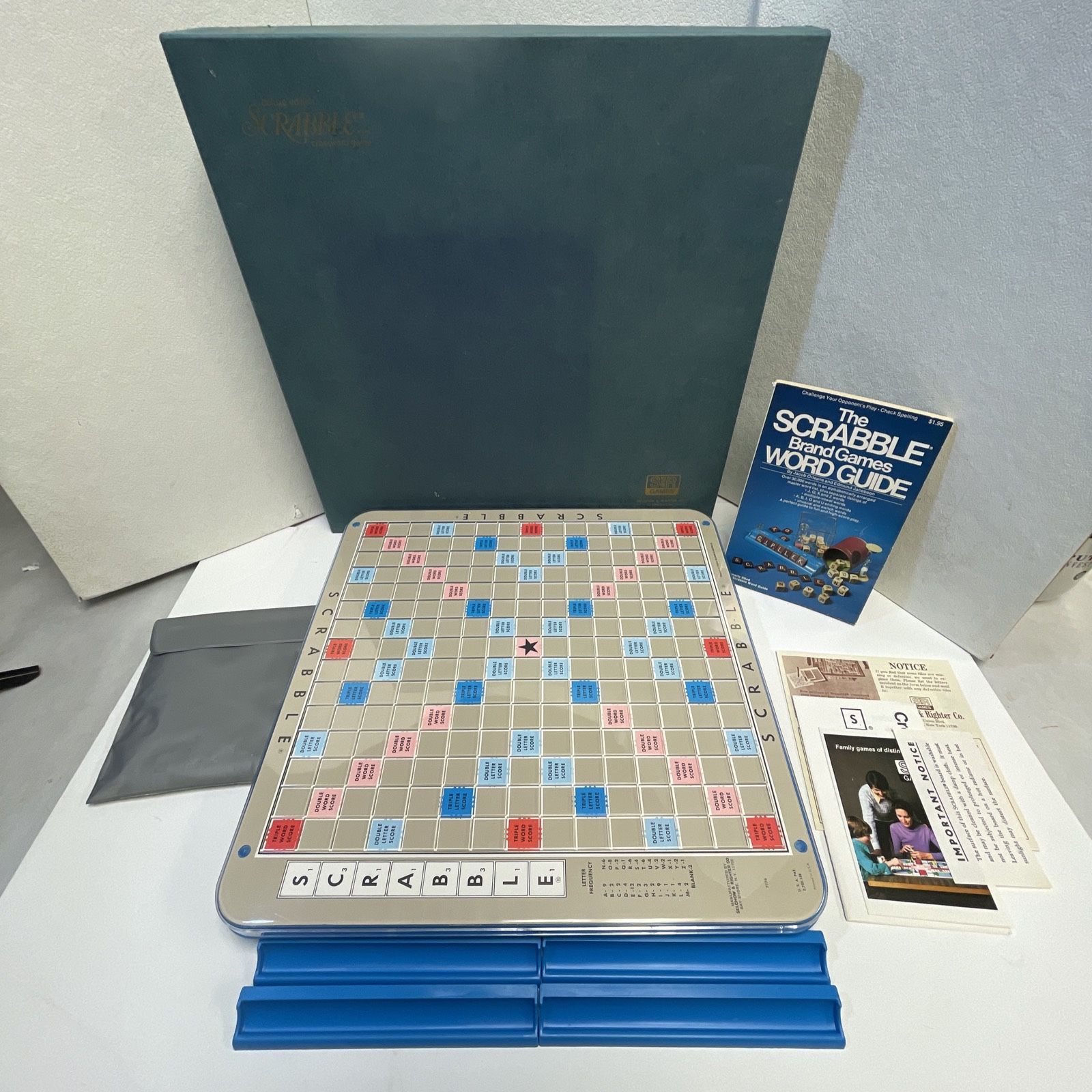Vintage Scrabble Deluxe Turntable Board Game 1977 Selchow Righter Complete