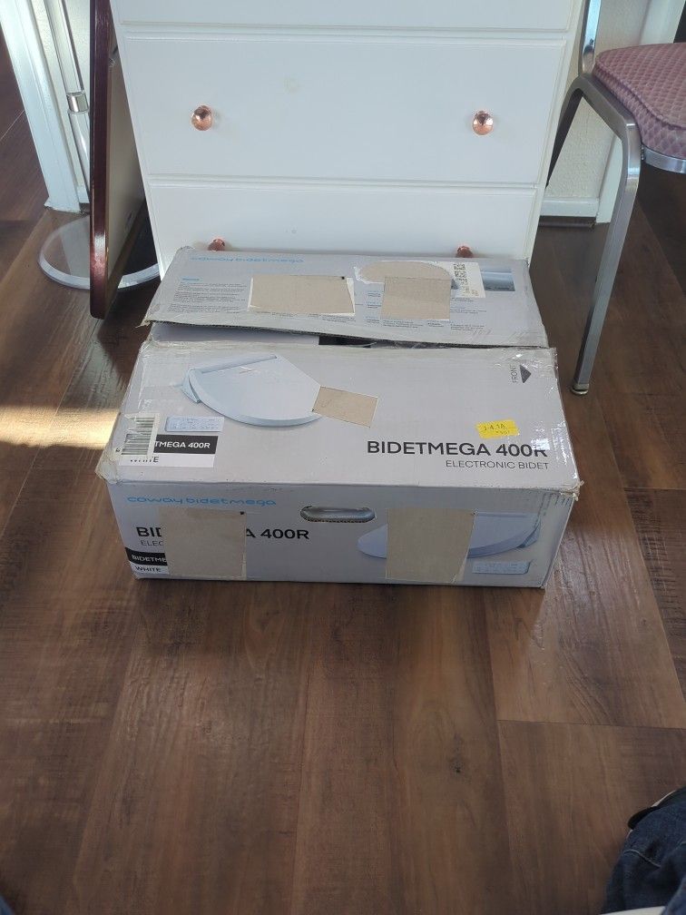 Coway Bidetmega 400 Smart Electronic Bidet