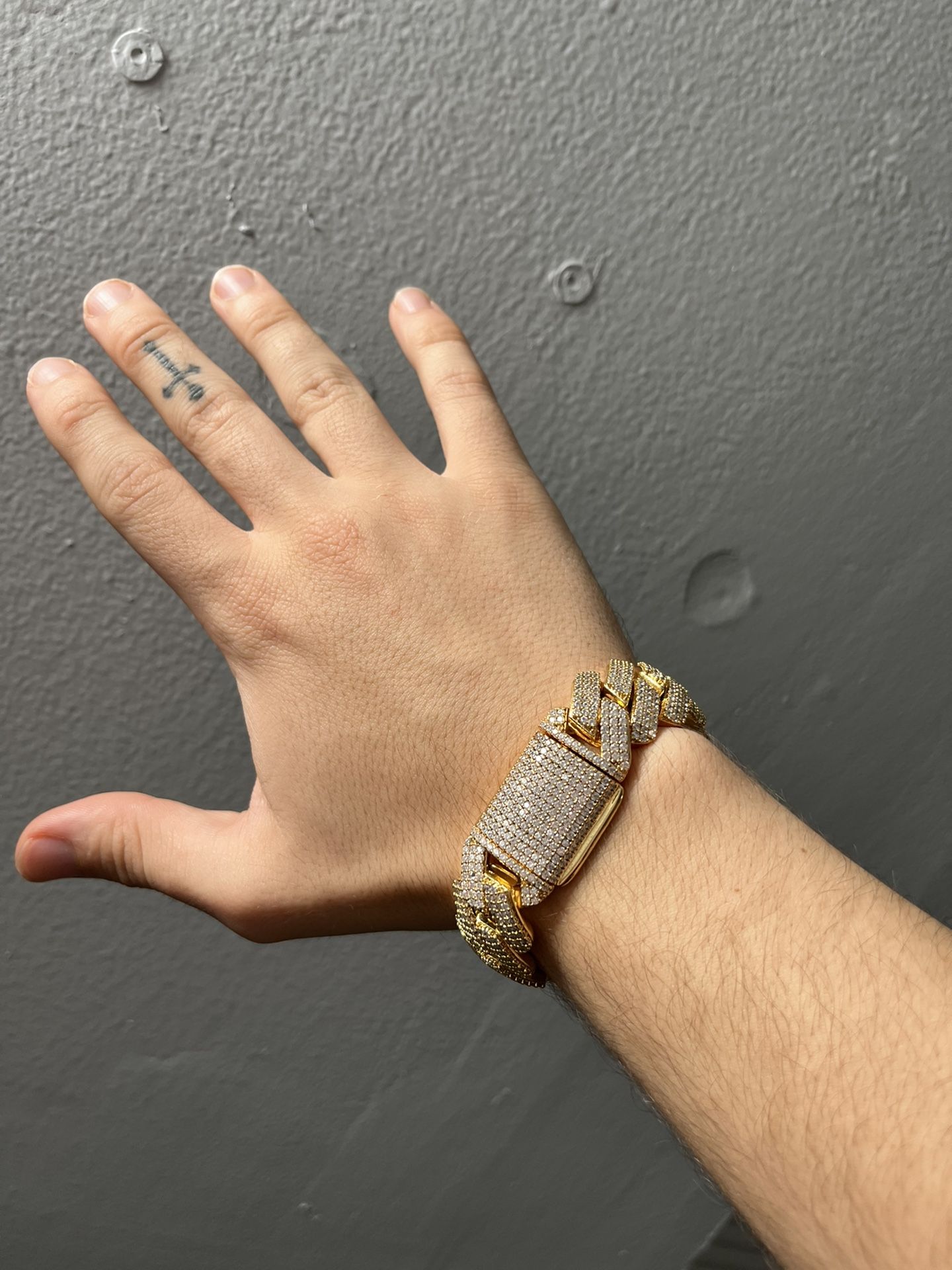 Diamond Prong Link Bracelet