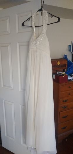Woman's Size 8 (?) Cream Wedding Dress / Gown