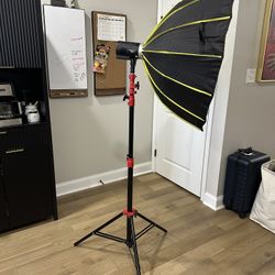 Flashpoint AD300 Pro Portable Flash Strobe Light