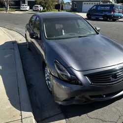 Infiniti Sedan