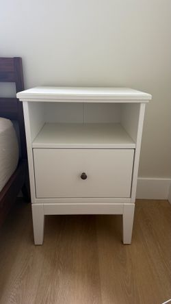 White bedside dressers - set of 2