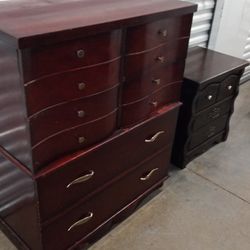 Dresser And Nightstand. Free Delivery 👍