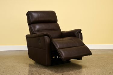 Beautiful Leather Recliner Comfy