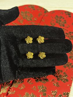 24K Gold PLATED Flower Earrings