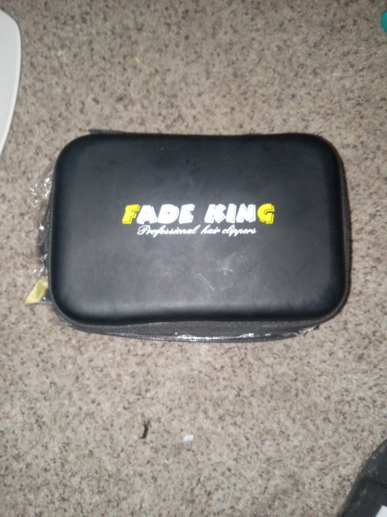 Fade King Wireless Clippers $75 Obo