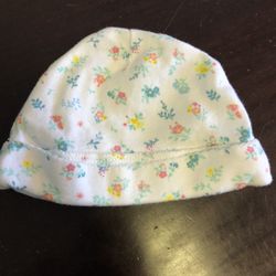 Carter’s Baby Hat - Size 6 Months 