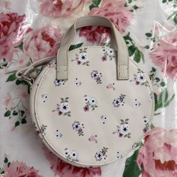 Cute crossbody