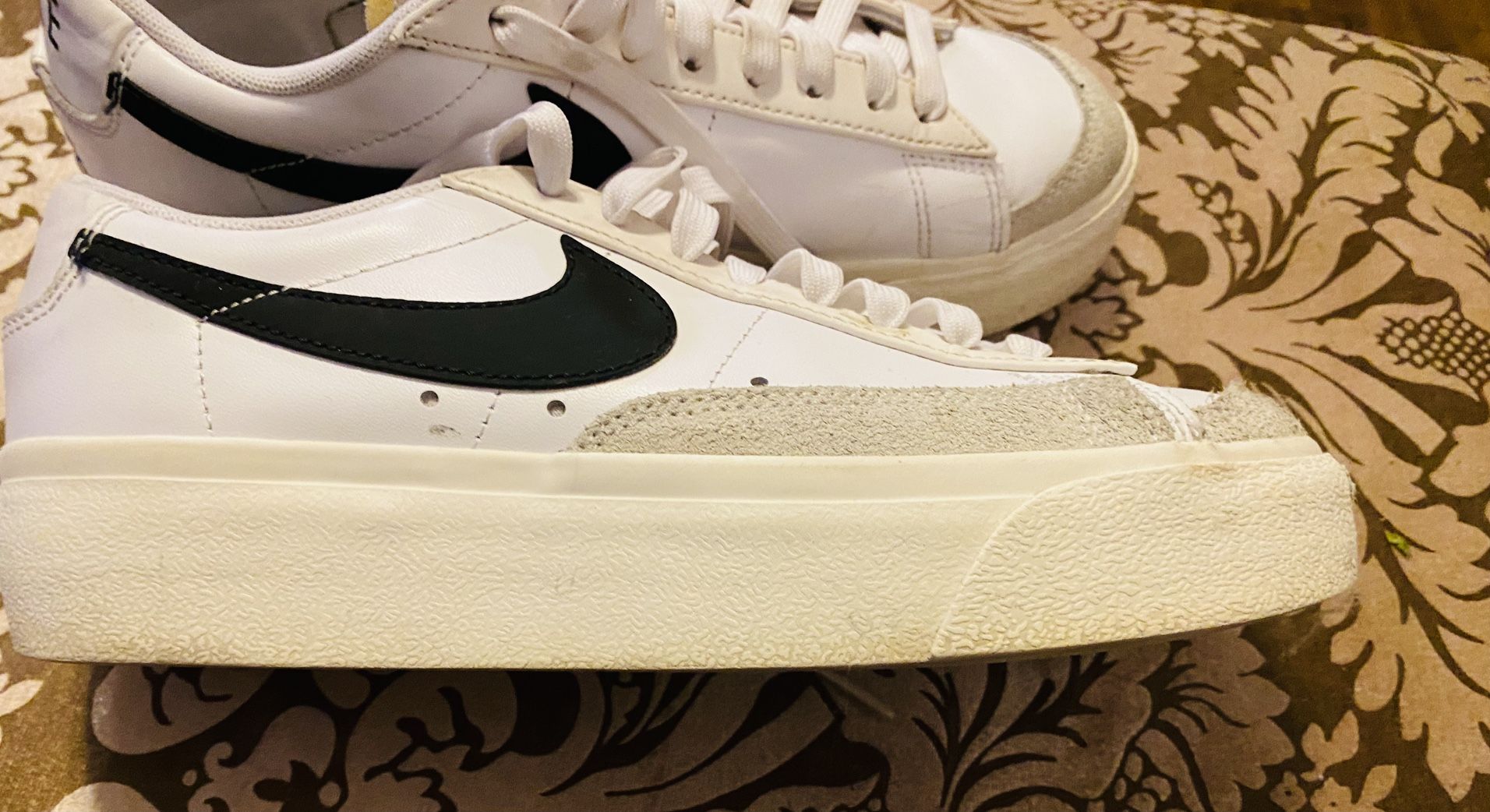 Nike Leather Platform Women’s Sneakers Size 8