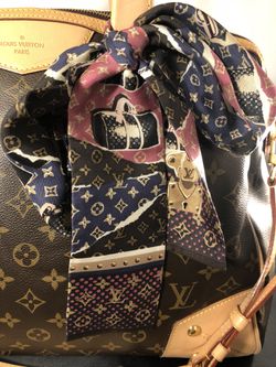large louis vuitton bag with scarf