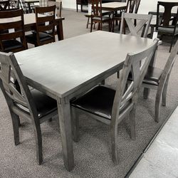 Comedor De  Madera Nuevo En Caja 